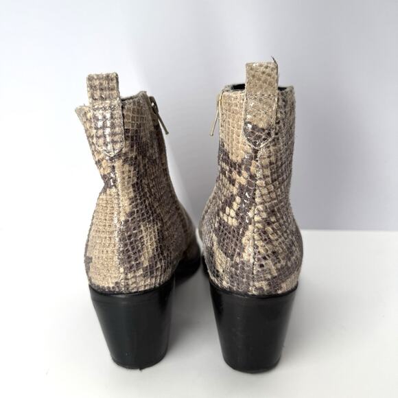 Insolia Boots Womens Size 7 Snake Skin Print Ankle Western Block Heel Zip - Picture 4 of 8
